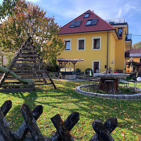 Landgasthof Zur Linde لابن المظهر الخارجي الصورة